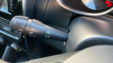 Renault Clio 0.9 TCE 75 Iconic 5dr Petrol Hatchback